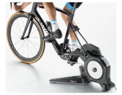 TACX FLUX S Smart-Trainer Heimtrainer + Trainingsmatte Für Rollentrainer -One Hundred Percent Store 429693 3698689