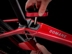 Trek Domane SL 6 ETap Gen 4 Crimson -One Hundred Percent Store DomaneSL6eTap 23 36152 A Alt7