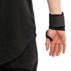 Handgelenkschoner - Schwarz 6 Handgelenkschoner - Schwarz -One Hundred Percent Store space brace 3